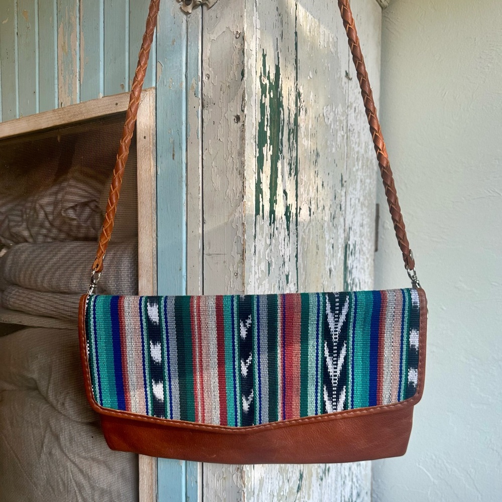 Nena & Co. midi clutch crossbody bag  with braided strap EUC